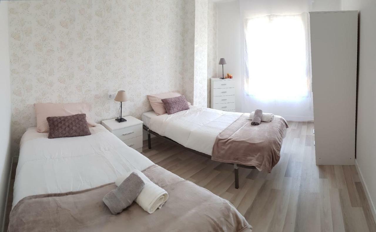 Apartamento El Abuelo Calahorra Exterior foto