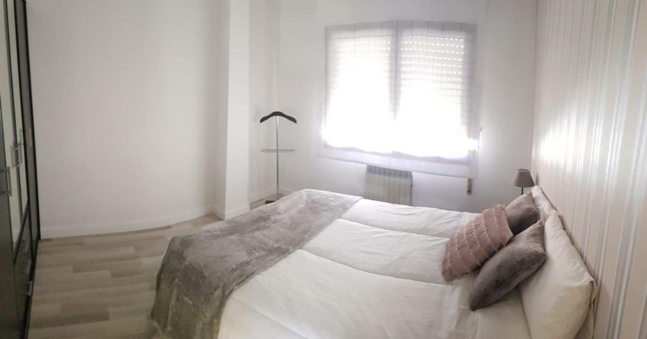 Apartamento El Abuelo Calahorra Exterior foto